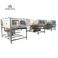 Stroj na loupání vařených vajec